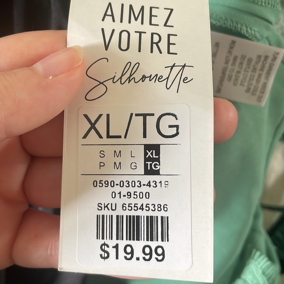 Black High-Neck Bodysuit - Picture 4 of 4